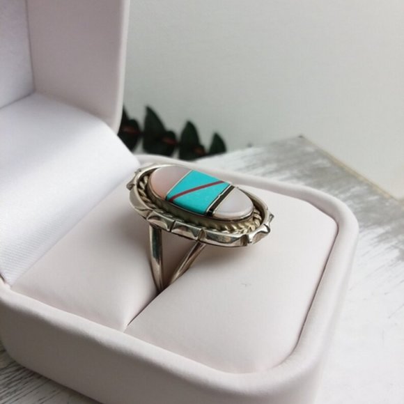 TURQUOISE MOP Ring | Vintage - Native - Sterling | Coral, Jet & Turquoise - Picture 4 of 7
